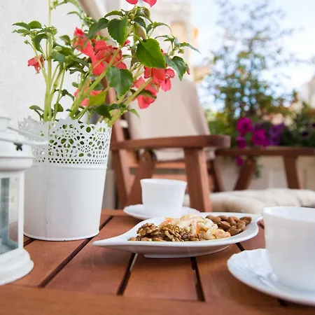 Larissa - With Terrace And Partial Sea View Dubrovnik