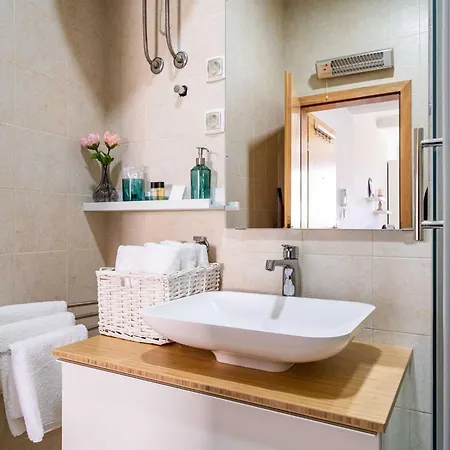 Larissa - With Terrace And Partial Sea View Apartamento *