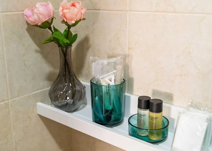 Larissa - With Terrace And Partial Sea View *