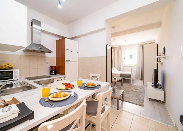 Larissa - With Terrace And Partial Sea View Apartmán *