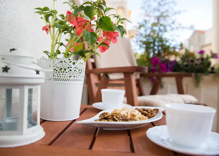 Larissa - With Terrace And Partial Sea View 杜布罗夫尼克