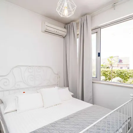 Apartment Larissa - With Terrace And Partial Sea View Dubrovnik