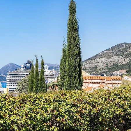 Larissa - With Terrace And Partial Sea View Apartment